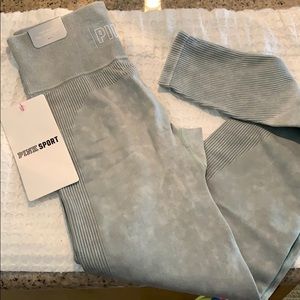 VS PINK seamless leggings